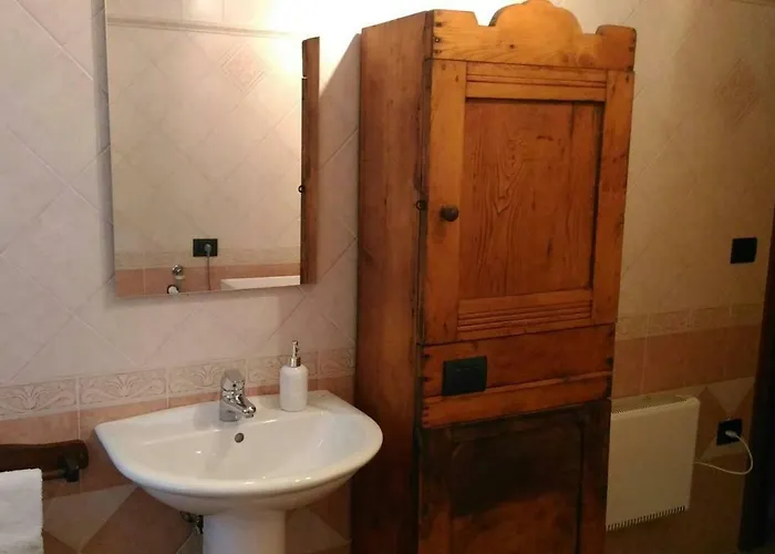 Holiday home Maison Bellevue Vda-perloz-n 0001 Pont-Saint-Martin